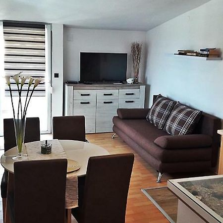 Apartmani Tatic Stinjan ภายนอก รูปภาพ